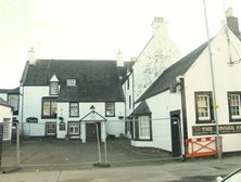 peebles - Cleikum Inn (the Cross Keys) (1693)