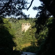 peebles - Neidpath Castle ( 14th c. )